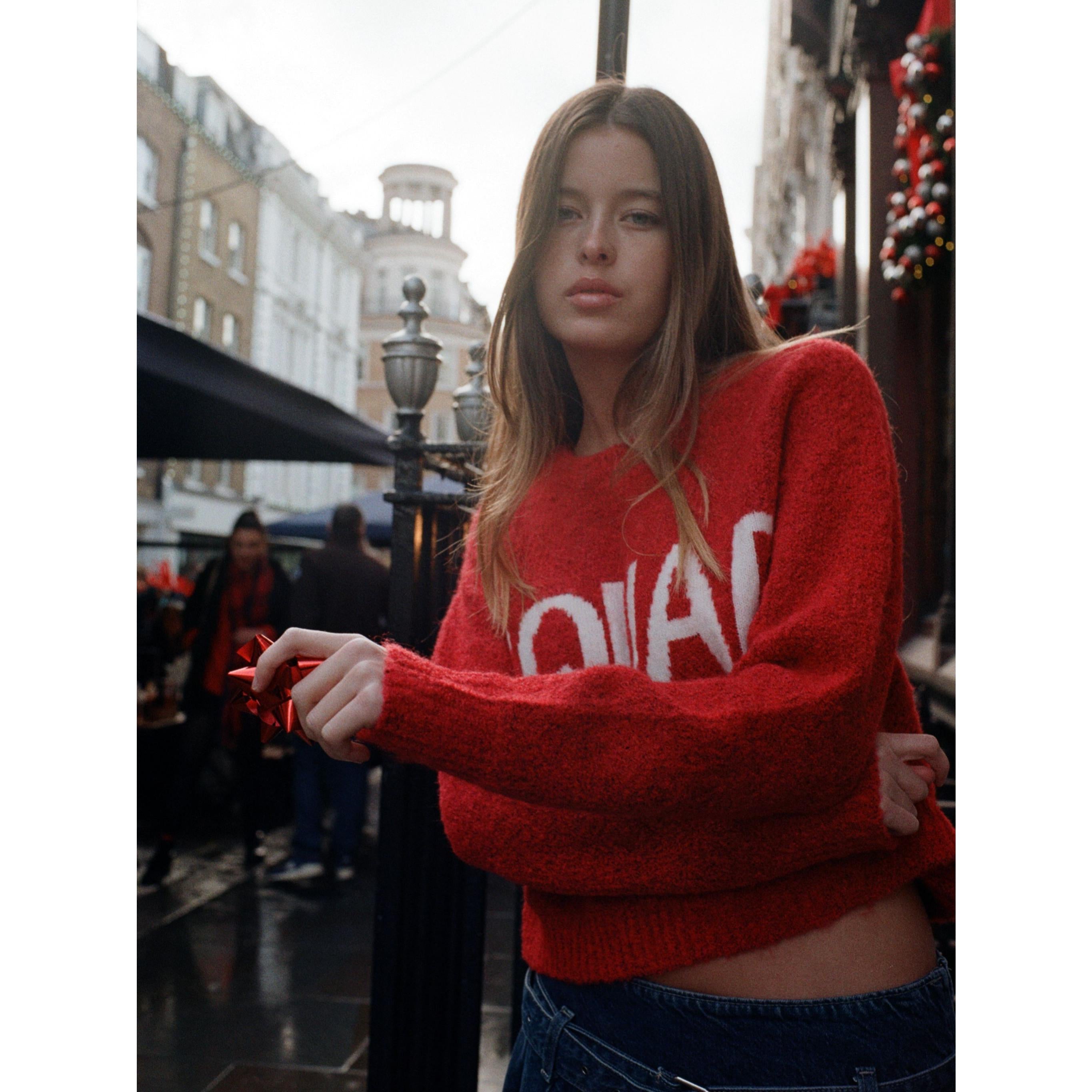 SQUAD SWEATER
