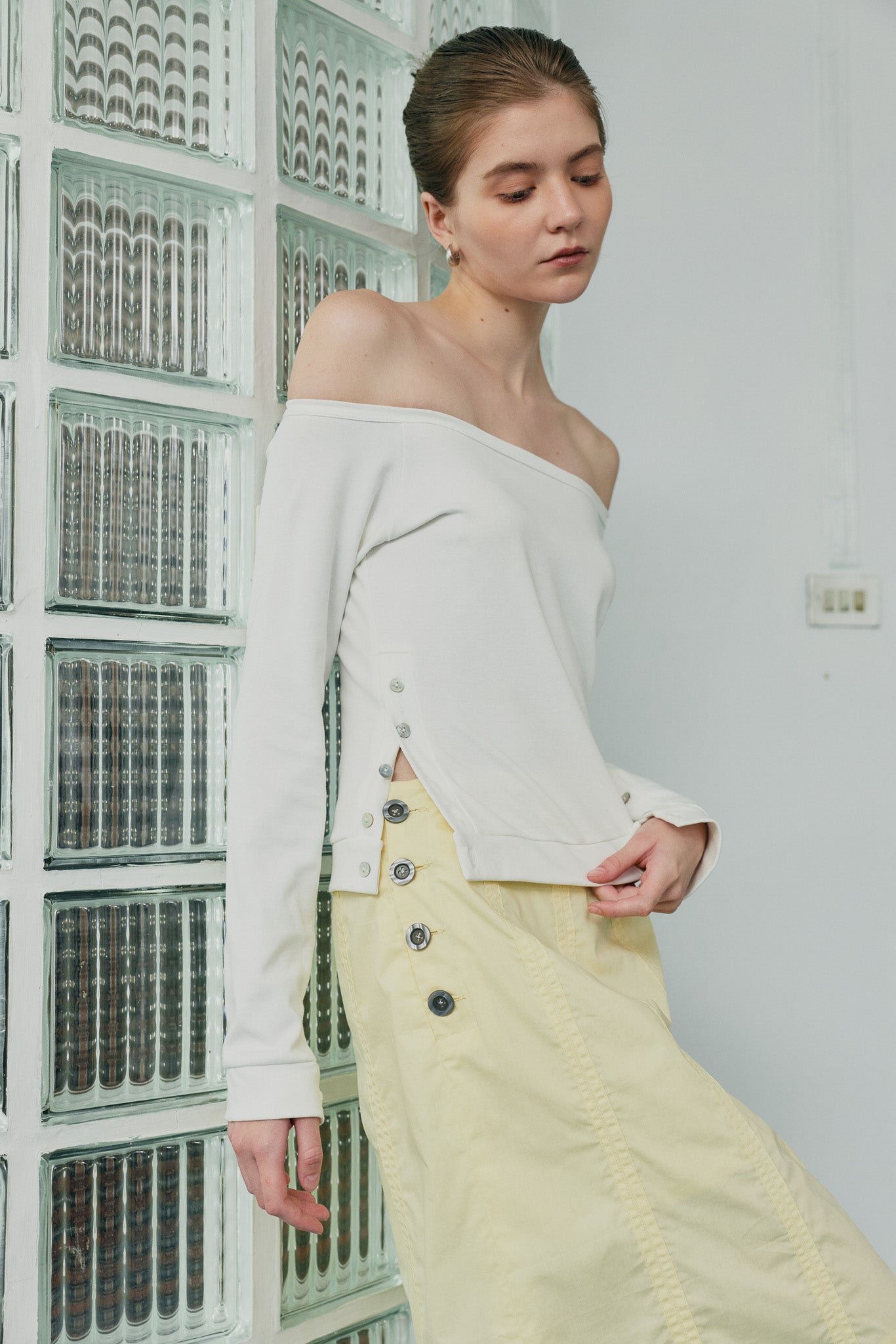 DAILY SQUAD – Off Shoulder Top