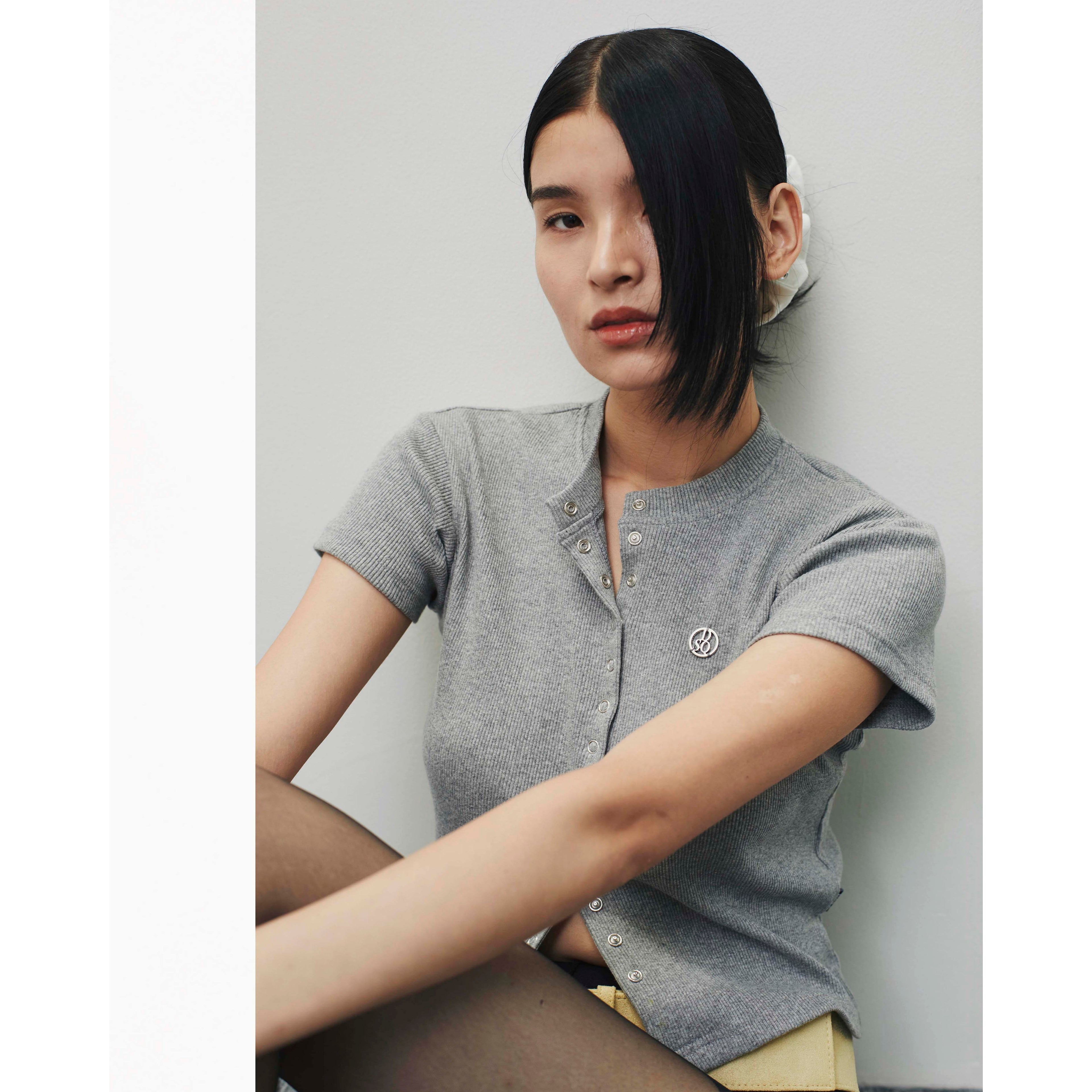 Stone Snap Top
