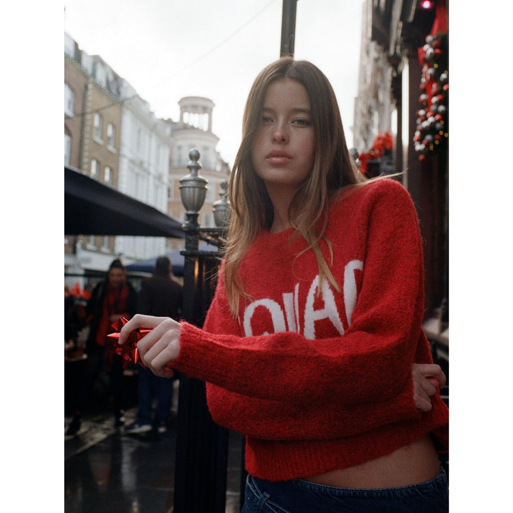 SQUAD SWEATER