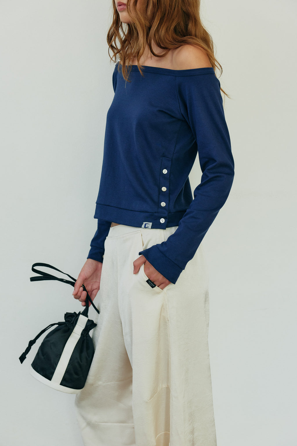 DAILY SQUAD – Off Shoulder Top