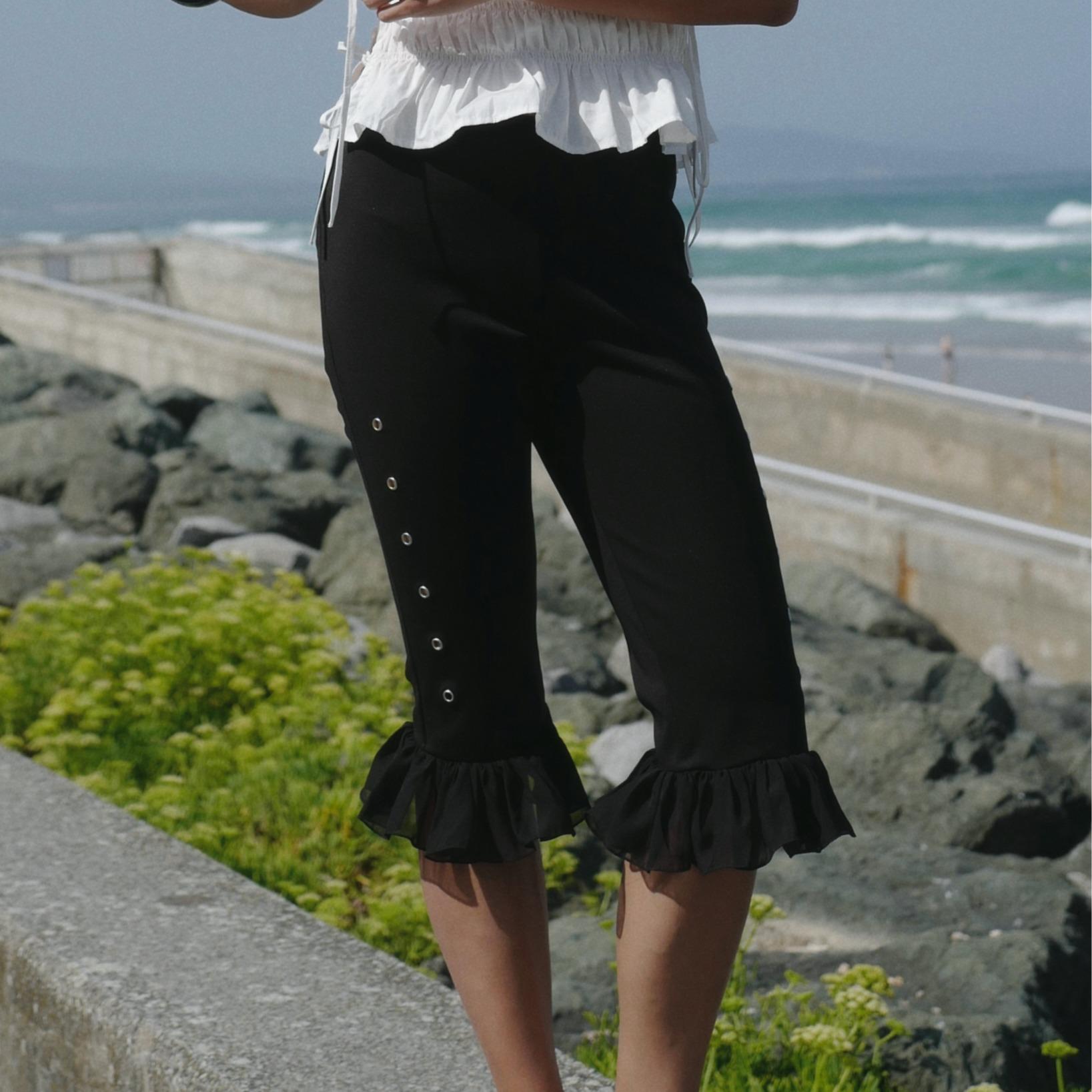 Ruffle Capri Pants