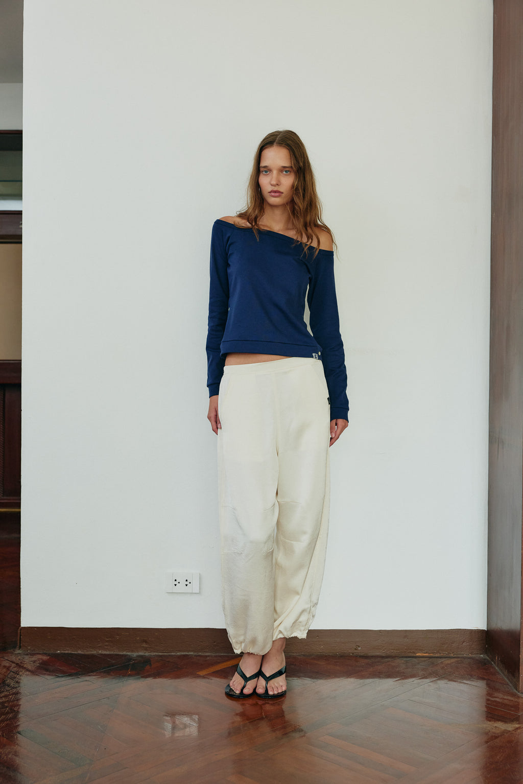 DAILY SQUAD – Off Shoulder Top